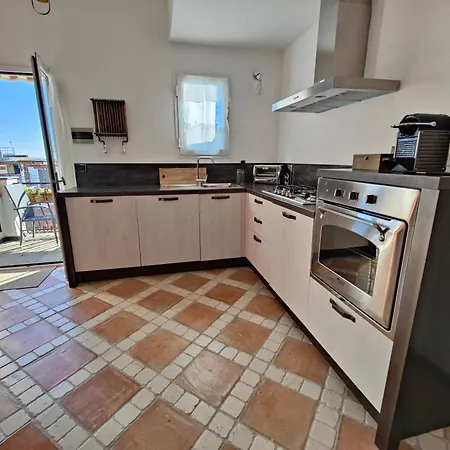 City Apartment Sanremo شقة